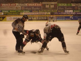 2008 Eishockey Essen Regensburg 009